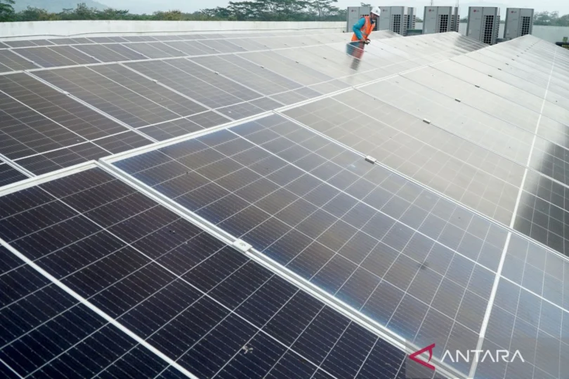 BRIN & Swinburne Rilis Riset Daur Ulang Panel Surya