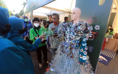 Pameran Daur Ulang “Merengkuh Luka Peradaban” di Jakarta