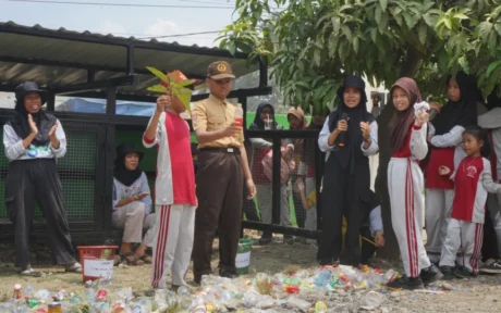 Pemerintah Luncurkan Program Pemilahan Sampah Rumah Tangga, Dukung Daur Ulang Industri
